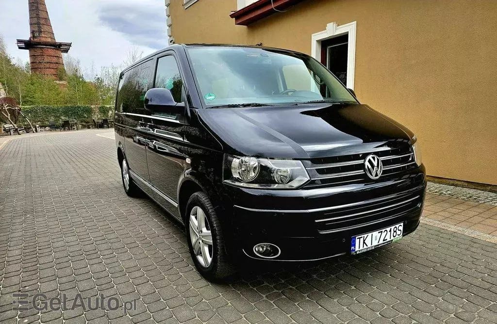 VOLKSWAGEN Multivan 