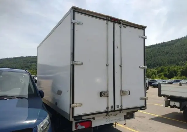 MERCEDES-BENZ SPRINTER KONTENER 8 EP 