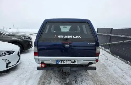 MITSUBISHI L 200 