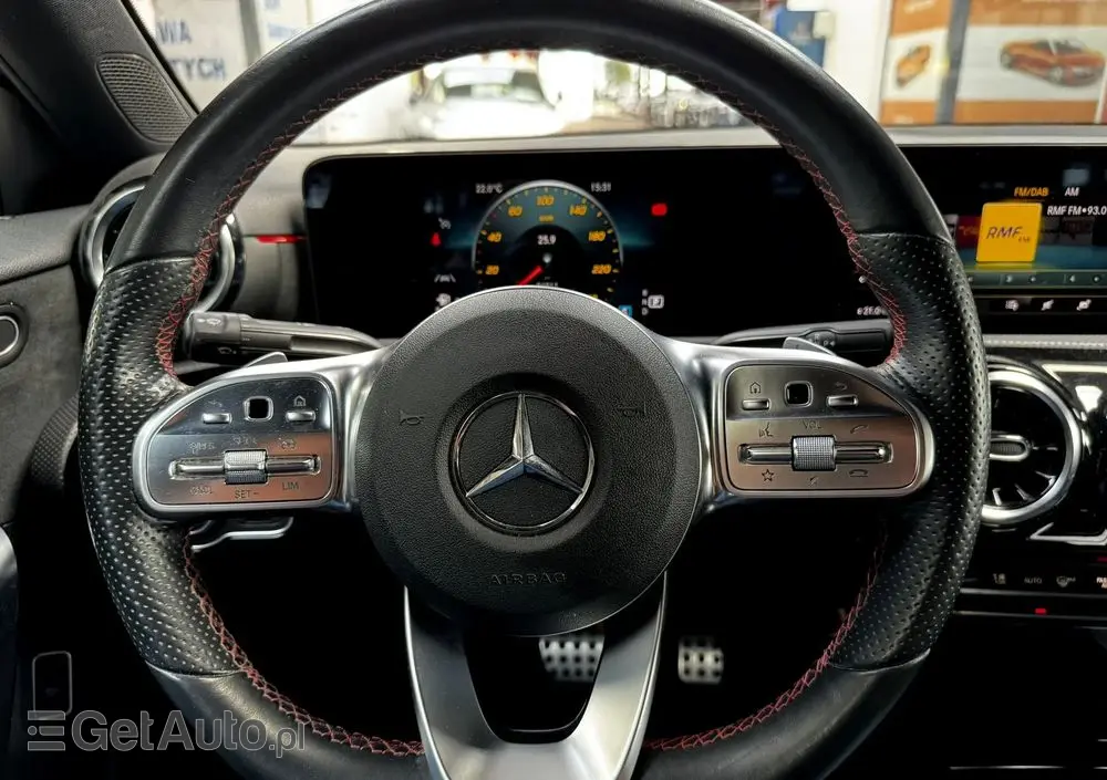 MERCEDES-BENZ Klasa A 200 AMG Line 7G-DCT