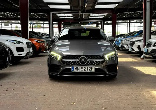MERCEDES-BENZ Klasa A 200 AMG Line 7G-DCT