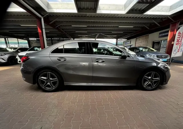 MERCEDES-BENZ Klasa A 200 AMG Line 7G-DCT