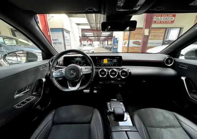 MERCEDES-BENZ Klasa A 200 AMG Line 7G-DCT