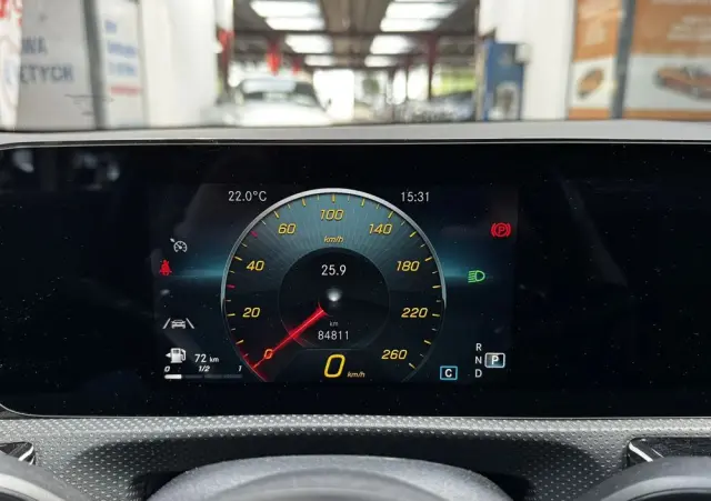 MERCEDES-BENZ Klasa A 200 AMG Line 7G-DCT