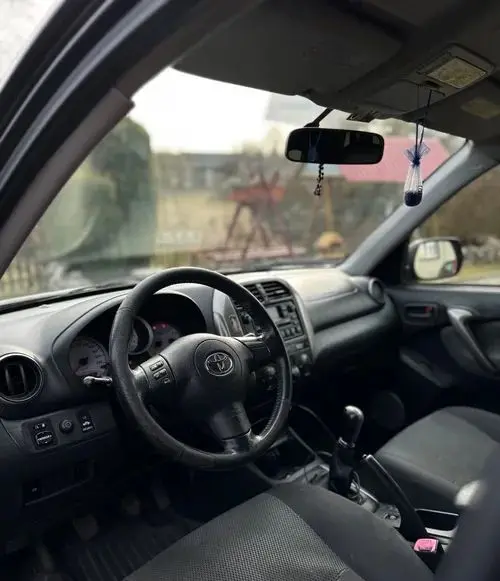 TOYOTA Rav 4 