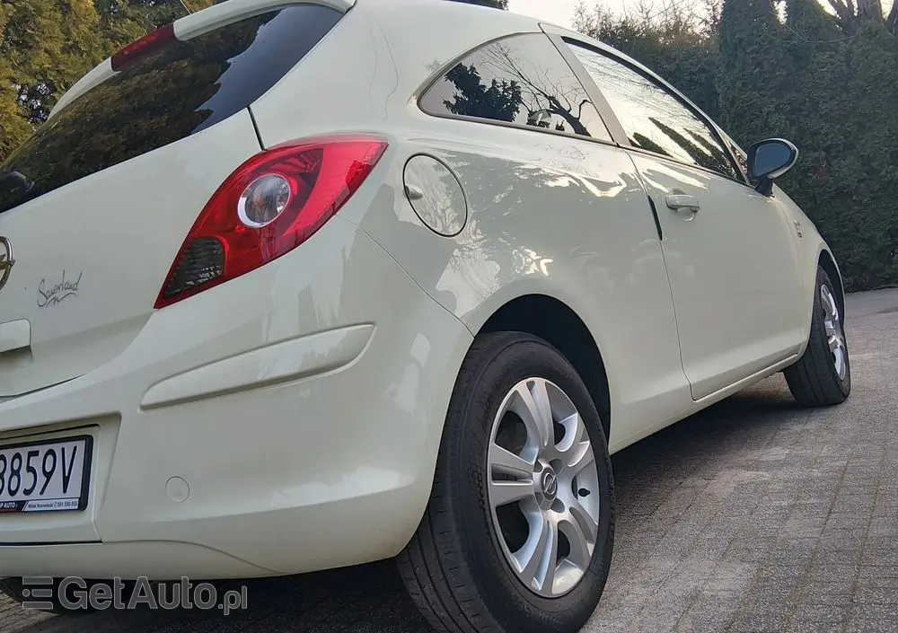 OPEL Corsa 1.4 16V 150 Jahre