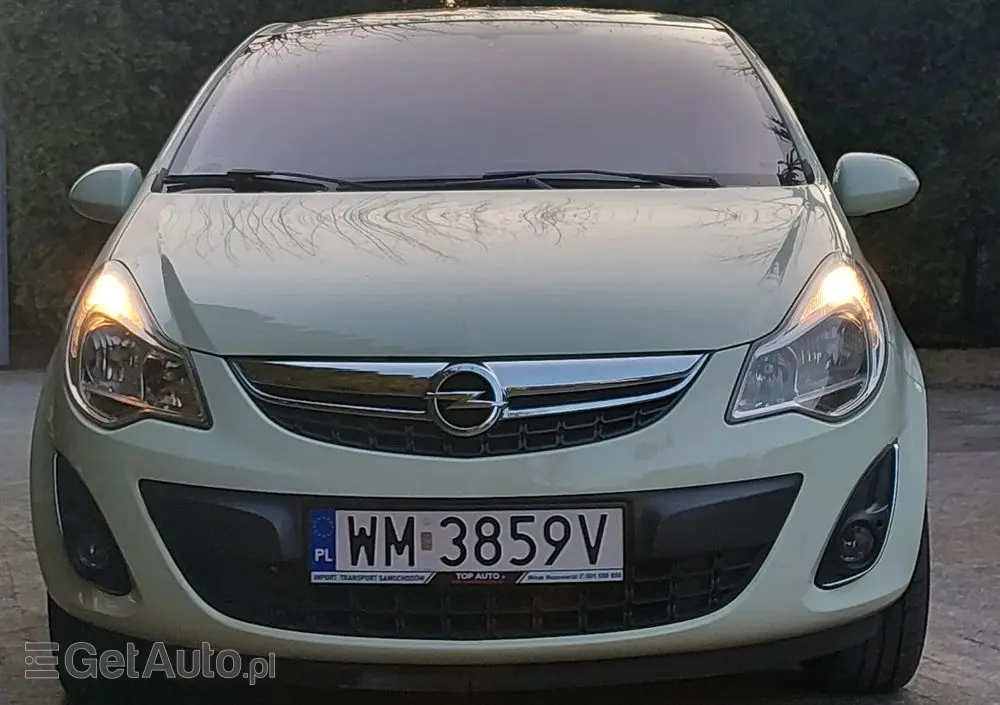 OPEL Corsa 1.4 16V 150 Jahre