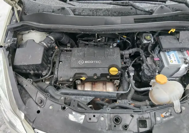 OPEL Corsa 1.4 16V 150 Jahre