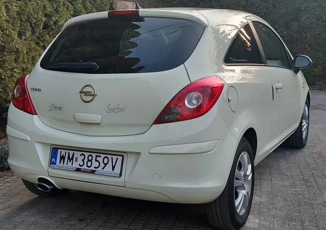 OPEL Corsa 1.4 16V 150 Jahre