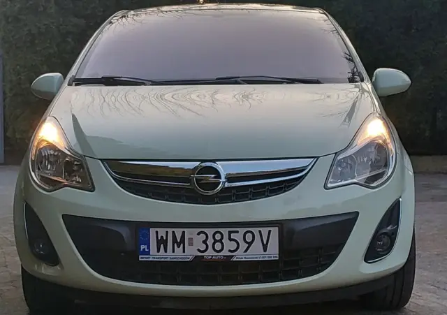 OPEL Corsa 1.4 16V 150 Jahre
