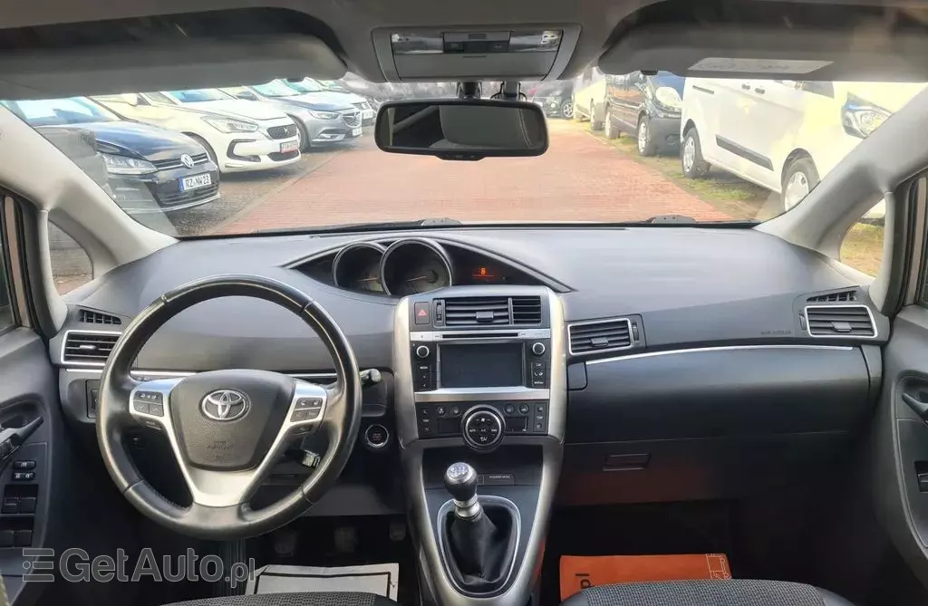 TOYOTA Verso 1.8 Valvematic (147 KM)