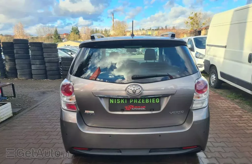 TOYOTA Verso 1.8 Valvematic (147 KM)