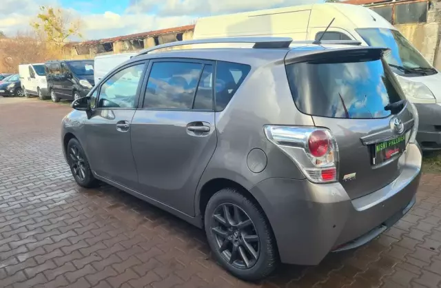 TOYOTA Verso 1.8 Valvematic (147 KM)