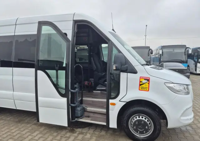 MERCEDES-BENZ SPRINTER/ 23 MIEJSCA + STOJĄCE/ 67 000 KM / KLIMA 