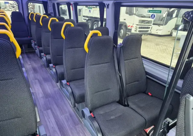 MERCEDES-BENZ SPRINTER/ 23 MIEJSCA + STOJĄCE/ 67 000 KM / KLIMA 