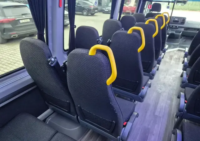 MERCEDES-BENZ SPRINTER/ 23 MIEJSCA + STOJĄCE/ 67 000 KM / KLIMA 