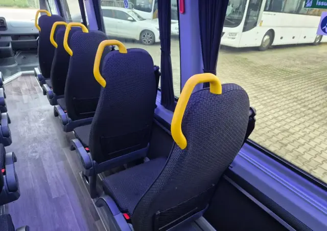 MERCEDES-BENZ SPRINTER/ 23 MIEJSCA + STOJĄCE/ 67 000 KM / KLIMA 