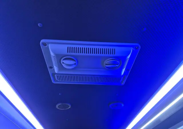 MERCEDES-BENZ SPRINTER/ 23 MIEJSCA + STOJĄCE/ 67 000 KM / KLIMA 