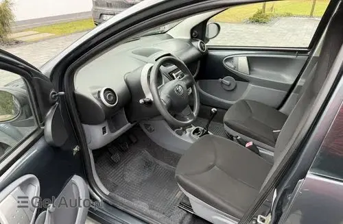 TOYOTA Aygo 