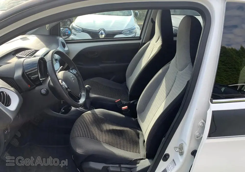 CITROËN C1 1.2 Pure Tech Shine