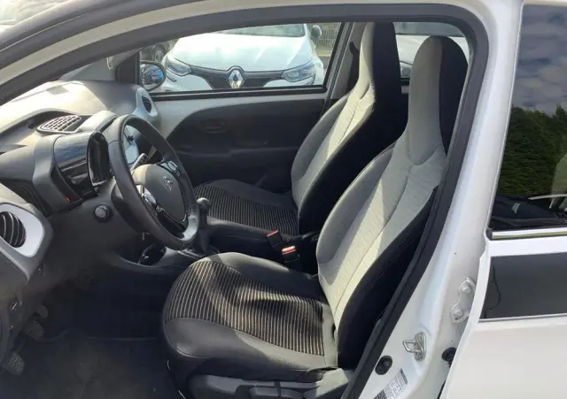 CITROËN C1 1.2 Pure Tech Shine