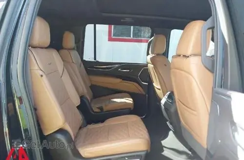 CADILLAC Escalade 