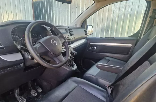 OPEL Vivaro 
