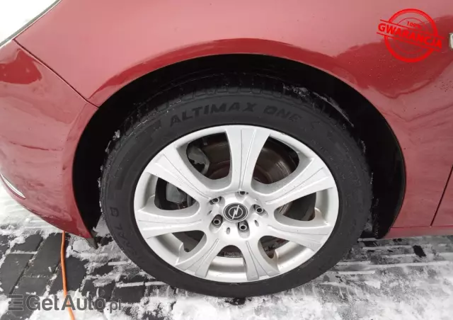 OPEL Insignia 2.0 Turbo Design Edition