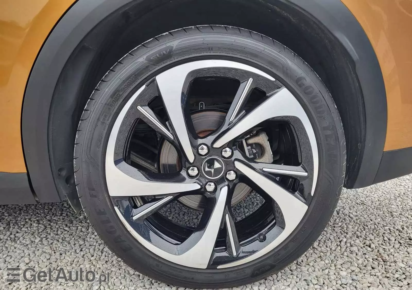 DS AUTOMOBILES DS 7 Crossback 1.6 E-Tense 4x4 Bastille