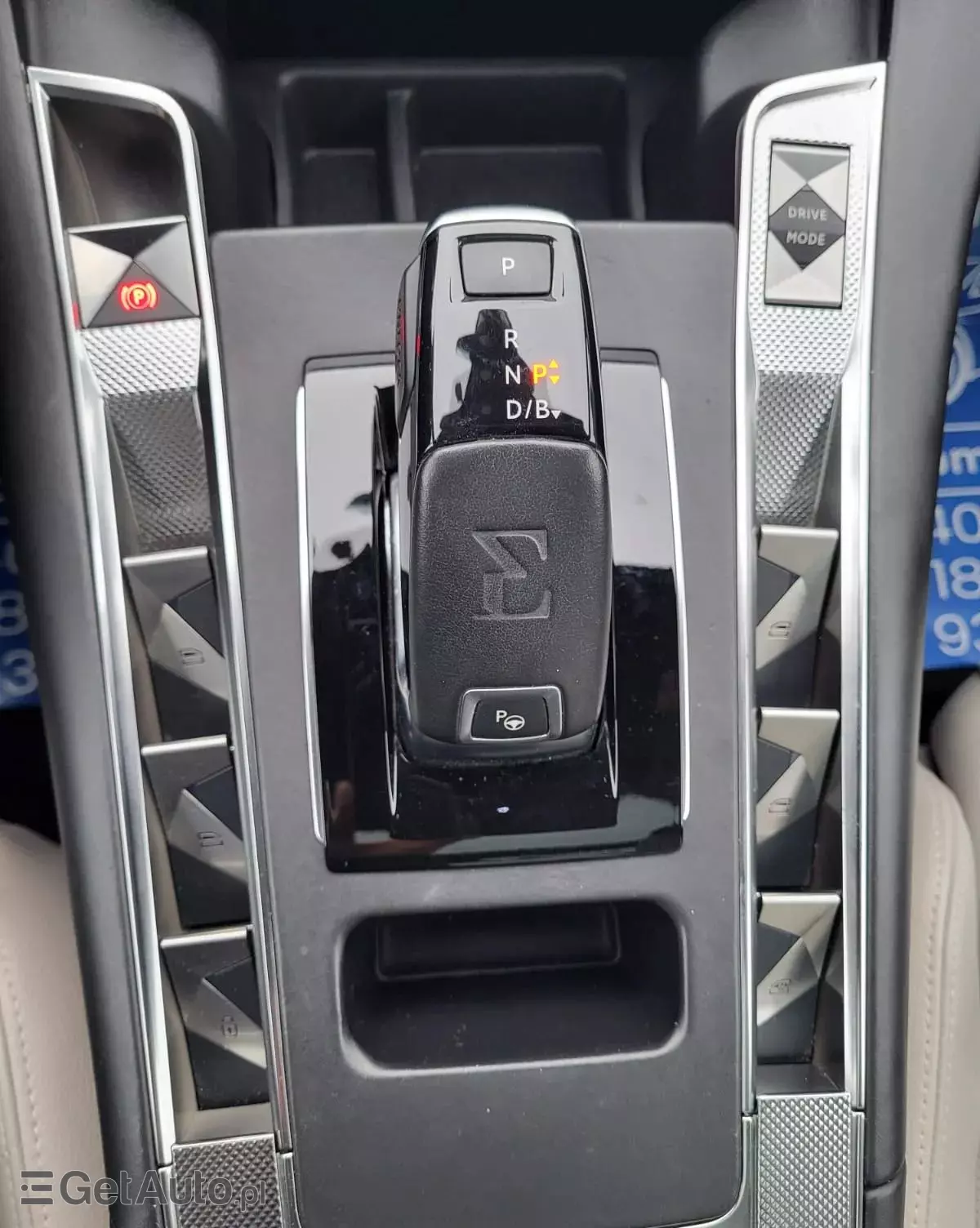 DS AUTOMOBILES DS 7 Crossback 1.6 E-Tense 4x4 Bastille