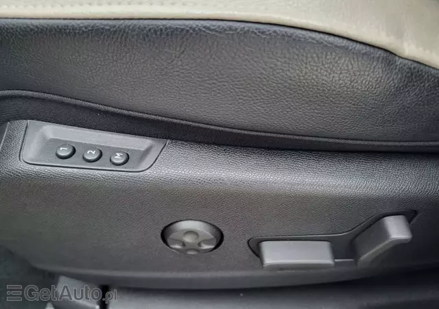 DS AUTOMOBILES DS 7 Crossback 1.6 E-Tense 4x4 Bastille