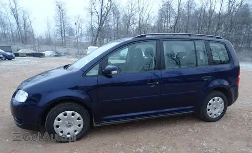 VOLKSWAGEN Touran 