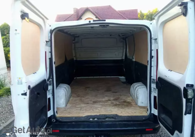 RENAULT Trafic 