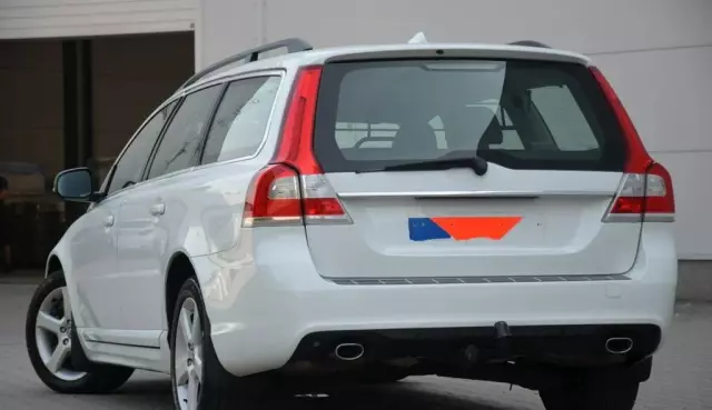 VOLVO V70 