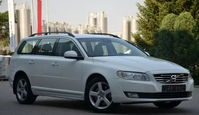 VOLVO V70 