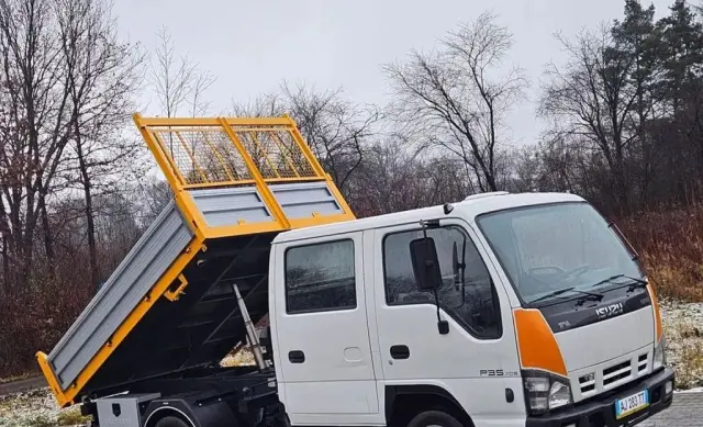 ISUZU Npr 