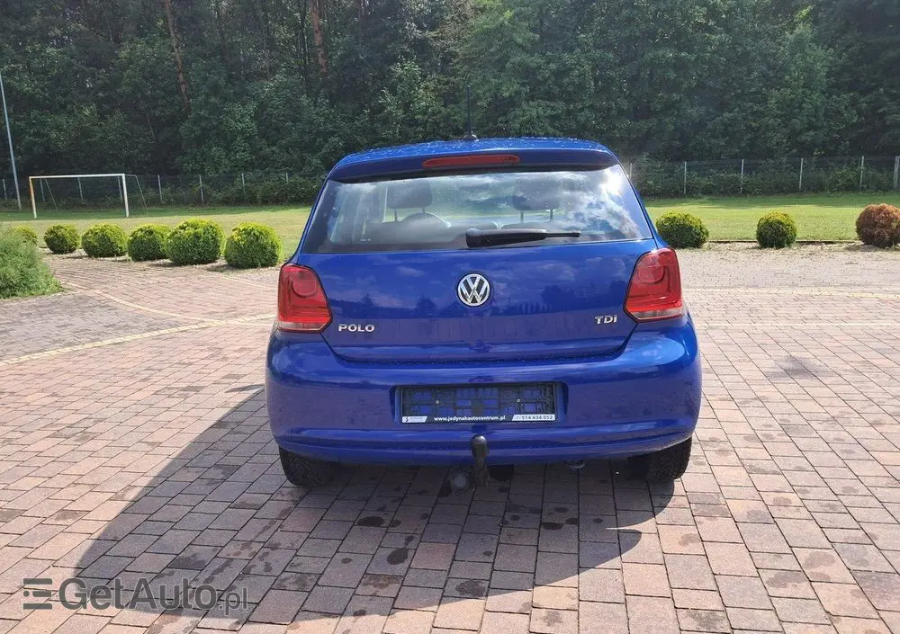 VOLKSWAGEN Polo 