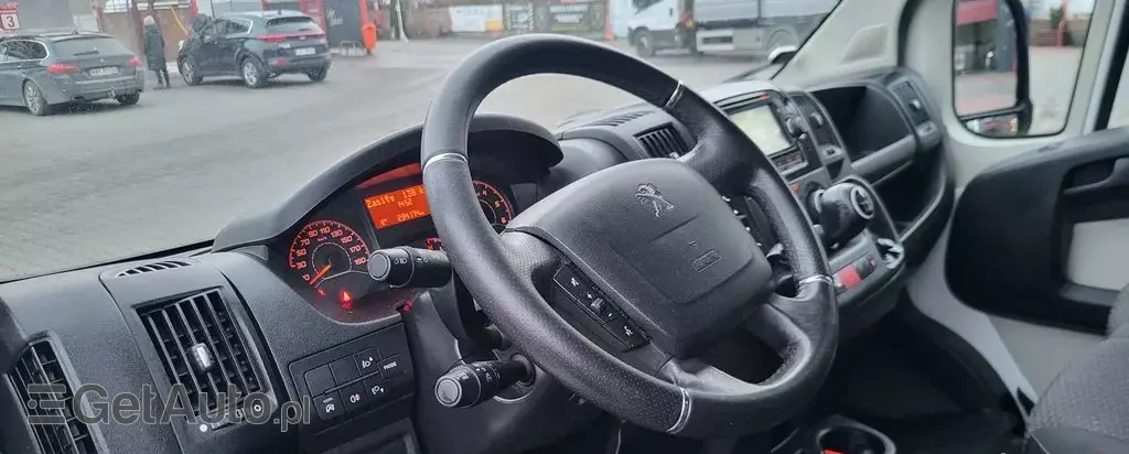 PEUGEOT Boxer 