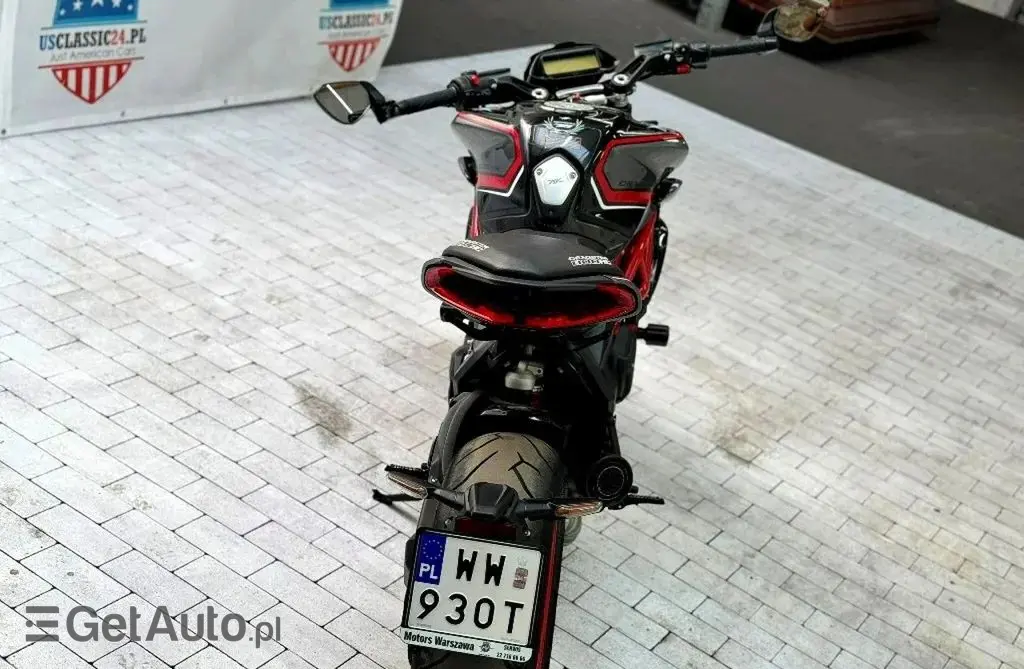 MV AGUSTA Dragster 800 RR 