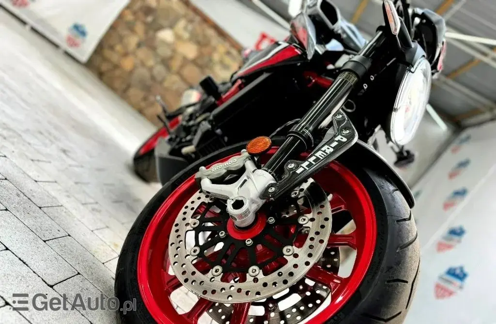 MV AGUSTA Dragster 800 RR 