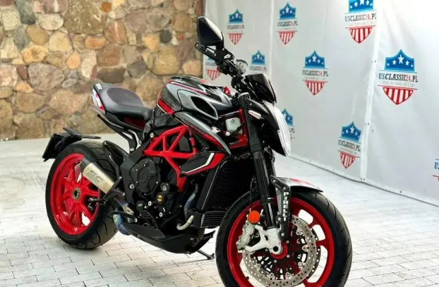 MV AGUSTA Dragster 800 RR 