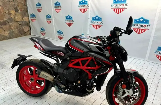 MV AGUSTA Dragster 800 RR 