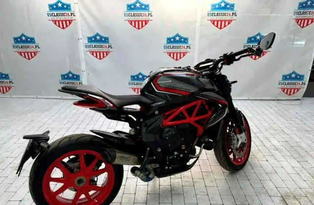 MV AGUSTA Dragster 800 RR 