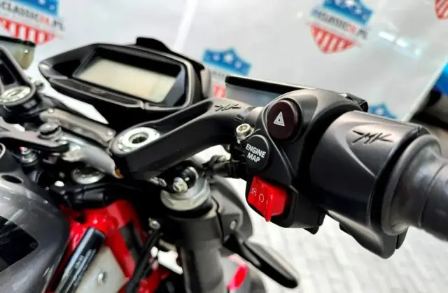 MV AGUSTA Dragster 800 RR 