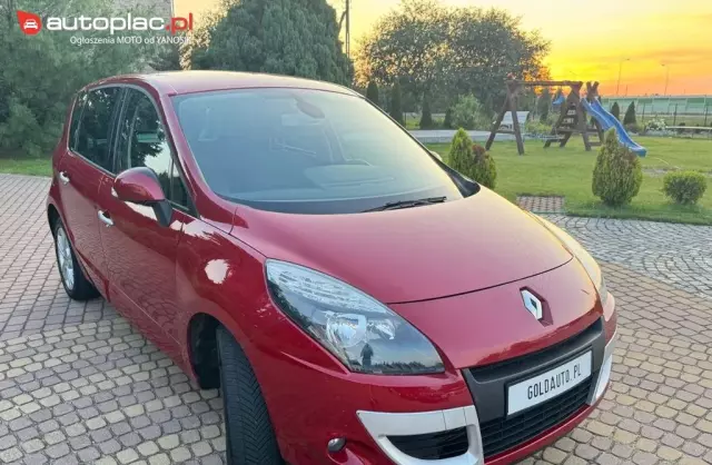 RENAULT Scenic 