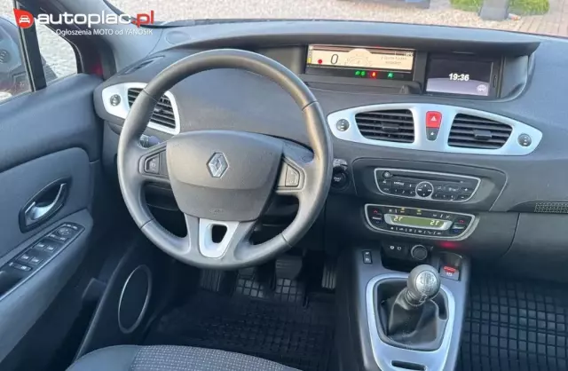 RENAULT Scenic 