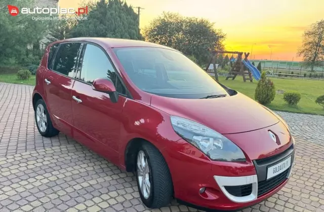 RENAULT Scenic 