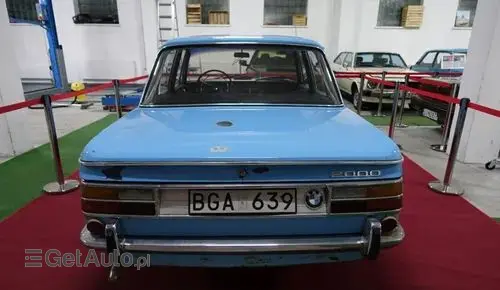 BMW 2000 