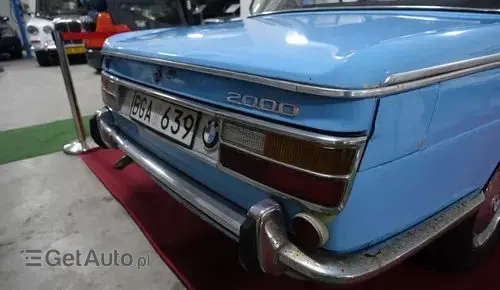 BMW 2000 