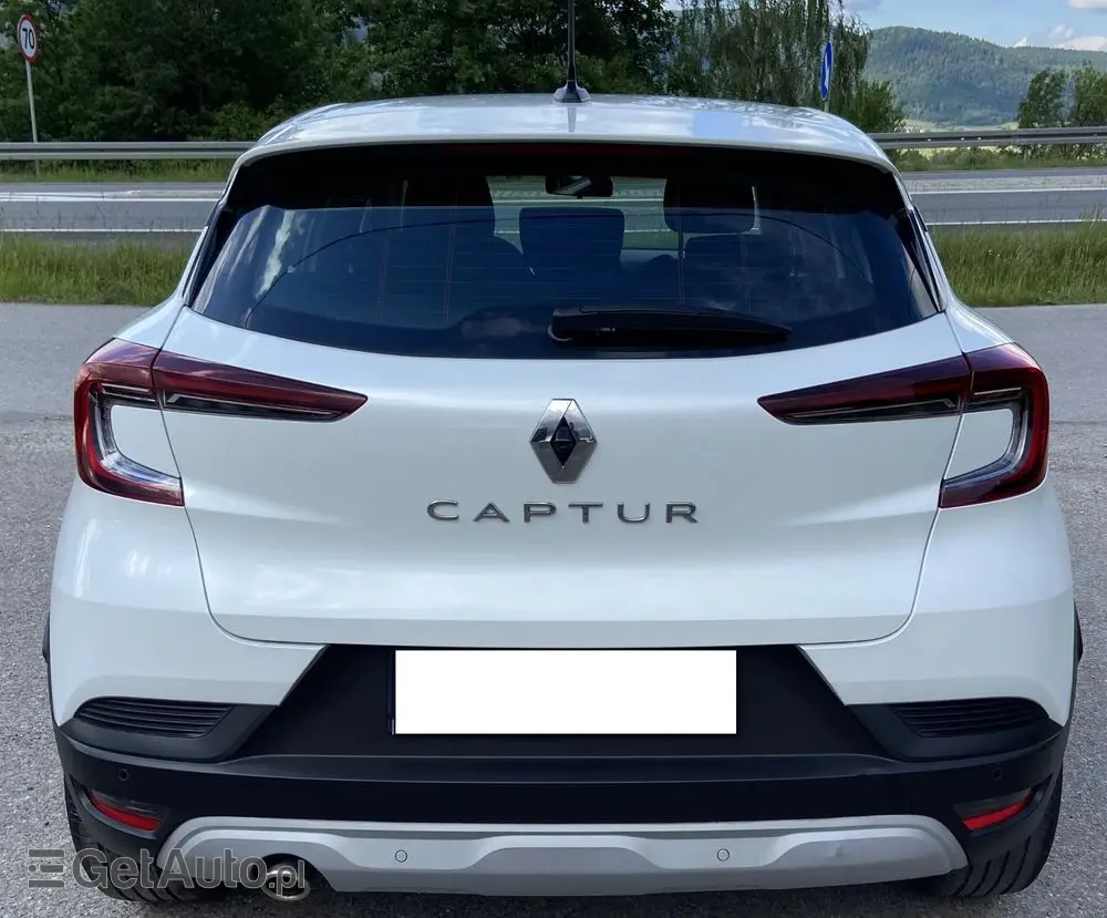 RENAULT Captur 1.3 TCe mHEV Intens EDC